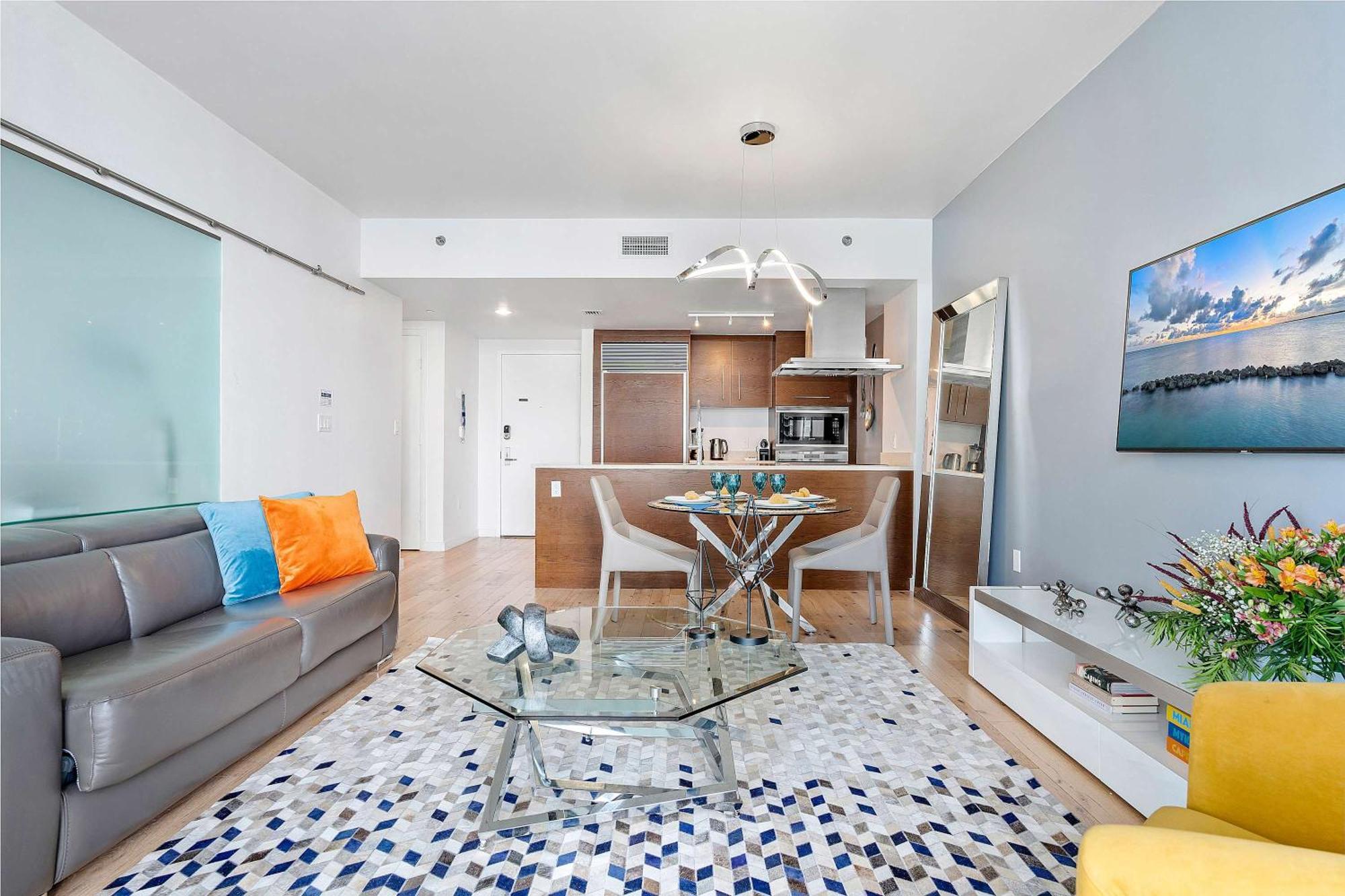 Mvr Stylish High-rise With Epic Views Apartment *